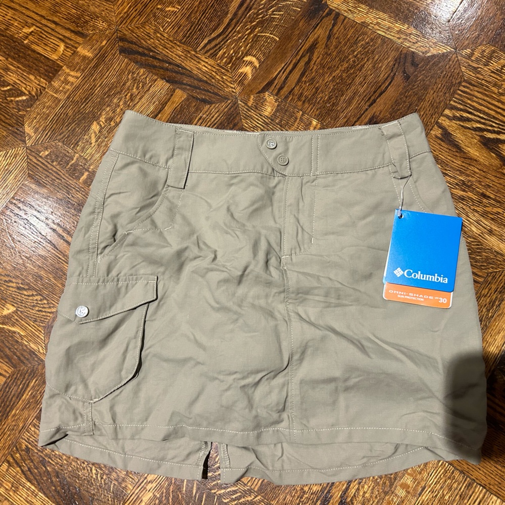 Columbia silver ridge skort in a khaki colour